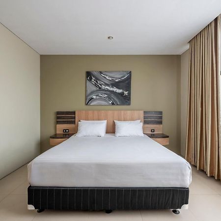 Mogens Guesthouse Bandung Exterior photo